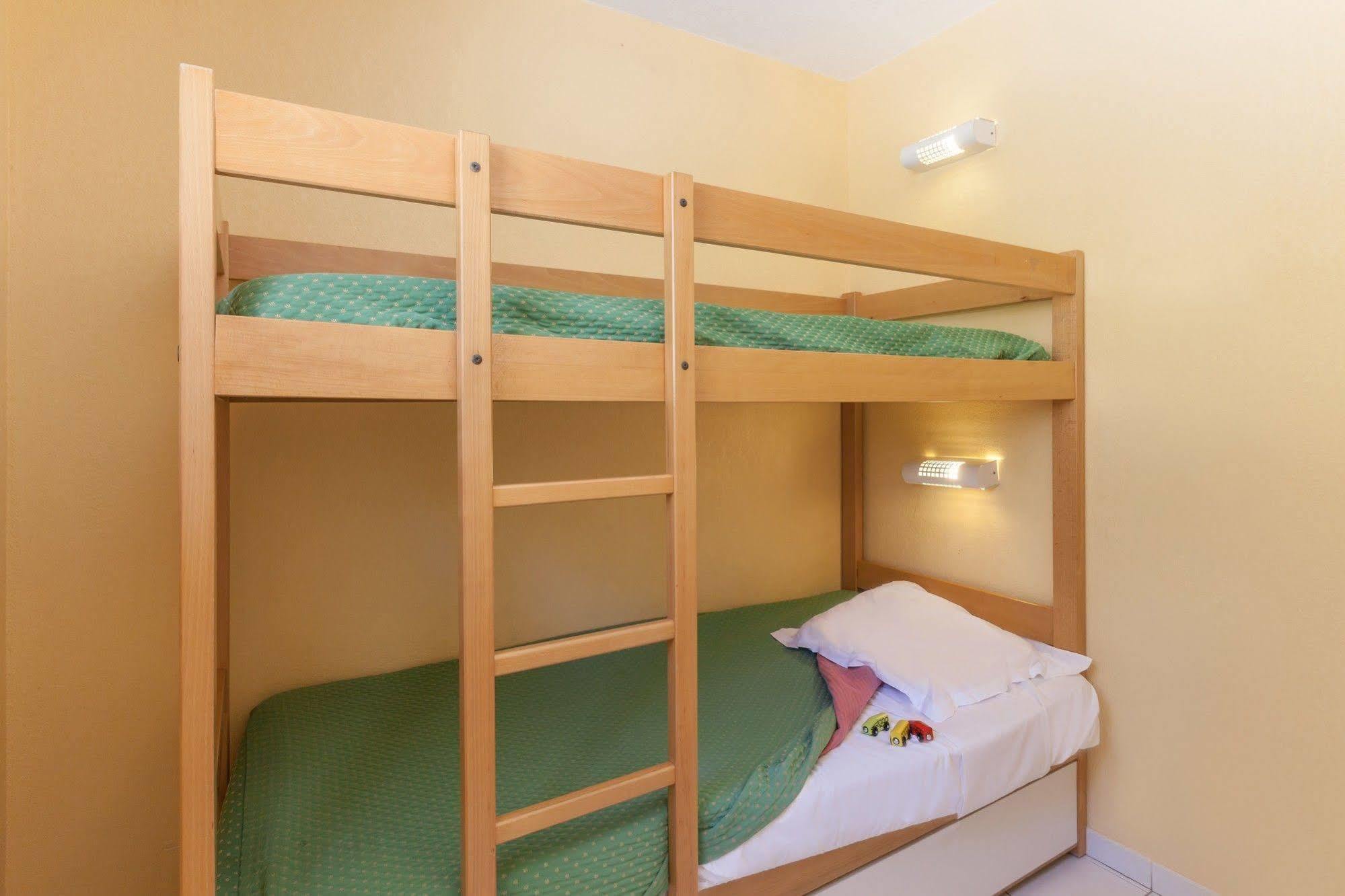 Francia Ii Aparthotel 3*