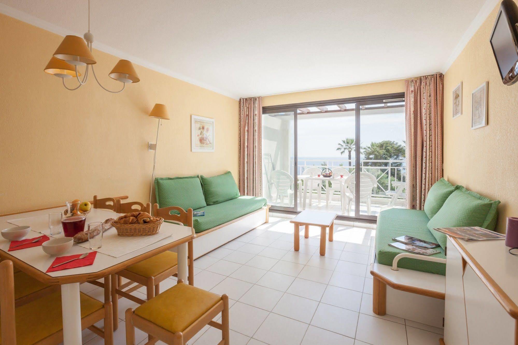 Francia Ii Aparthotel